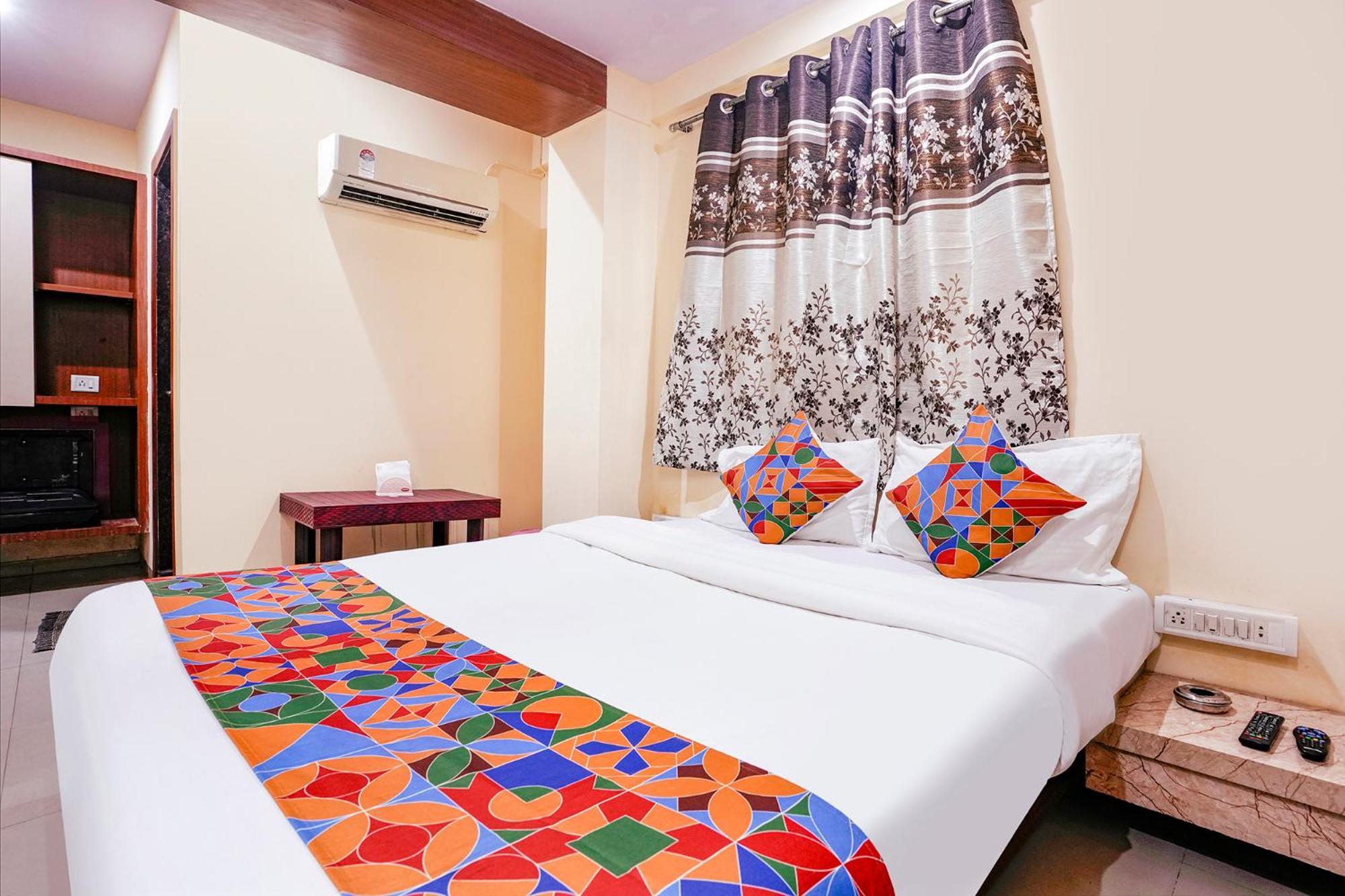 Fabhotel Everest Vashi Екстер'єр фото